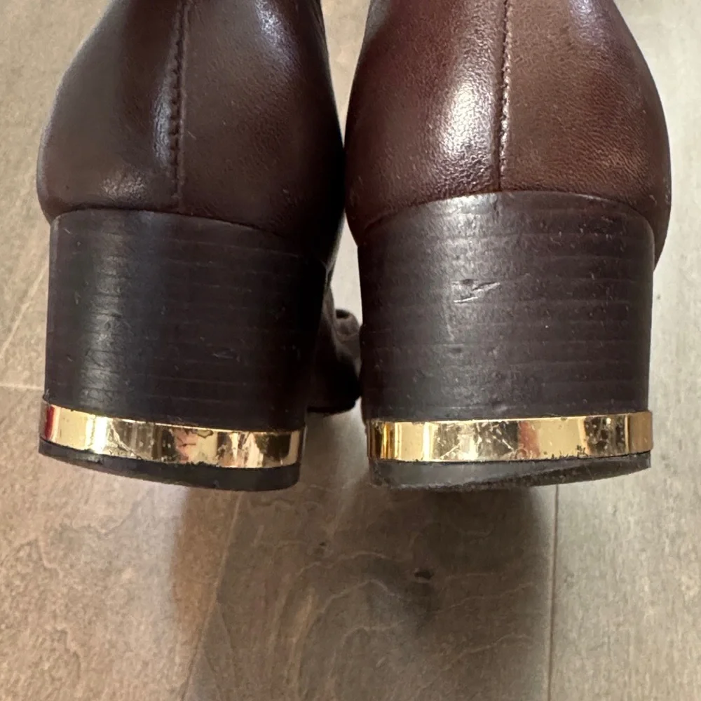 Tory Burch Leather Block Heel Pumps – Women’s Size 9